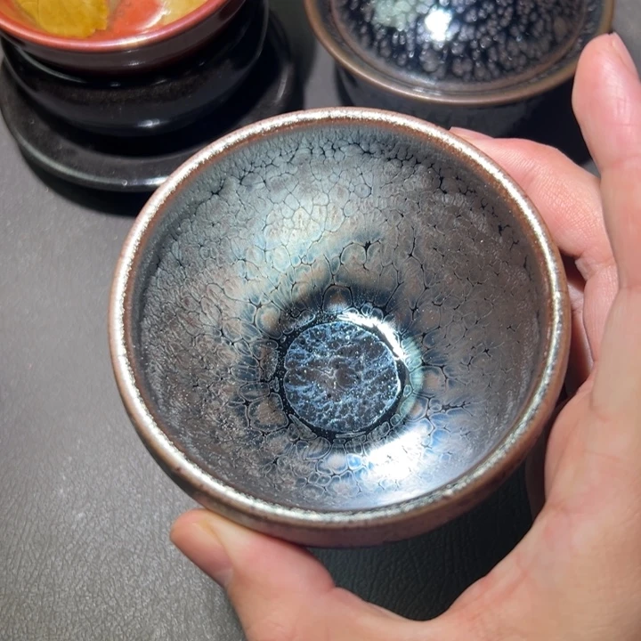 *****茶盏我们是有共同话题