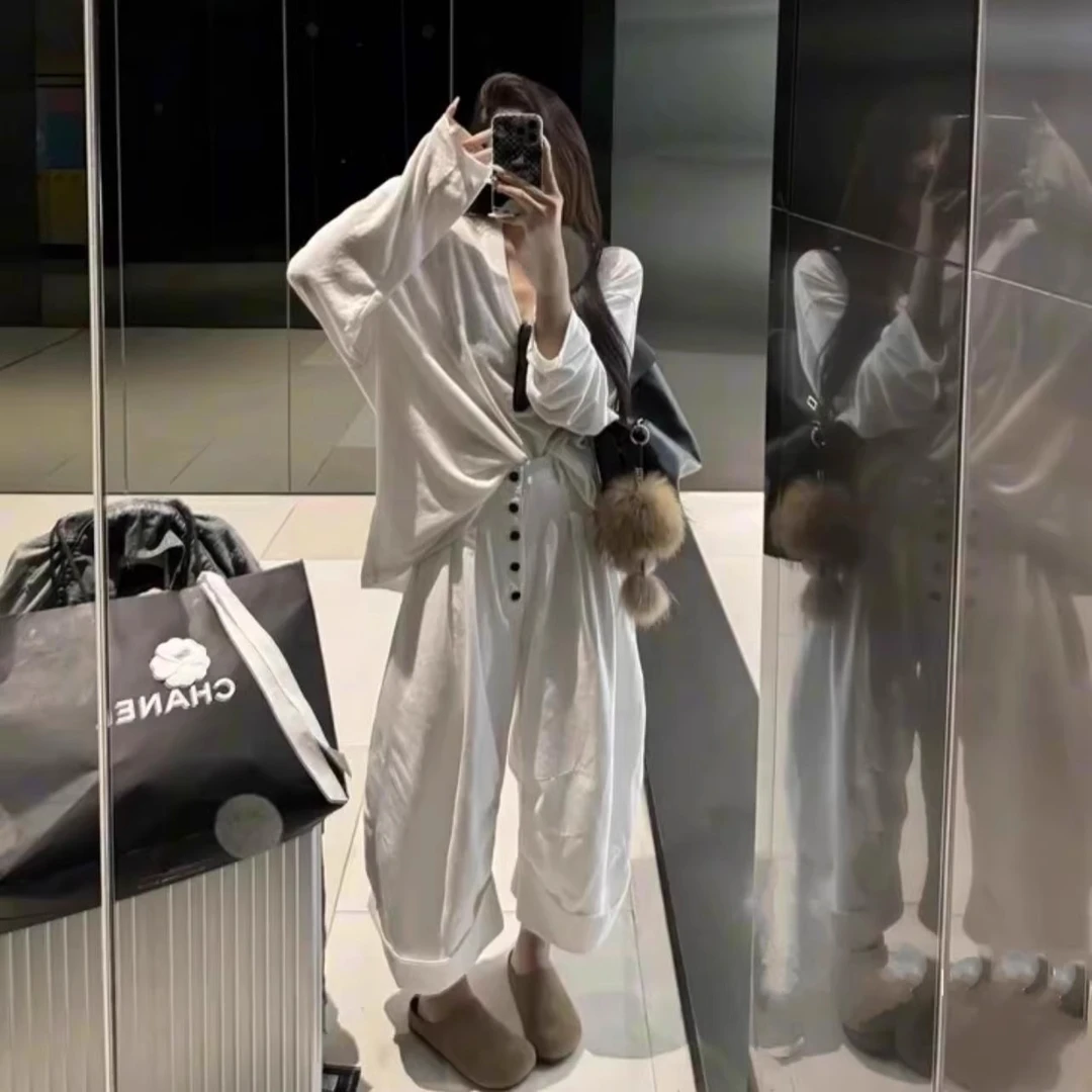 慵懒风正肩V领长袖T恤女秋季大码胖mm松弛感宽松显瘦内搭打底上衣