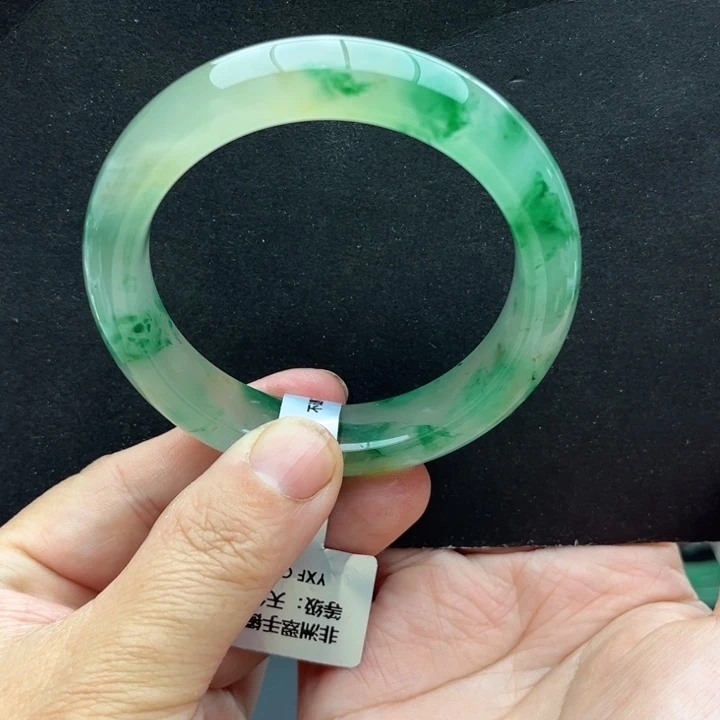 石英质玉未镶嵌手镯56/57