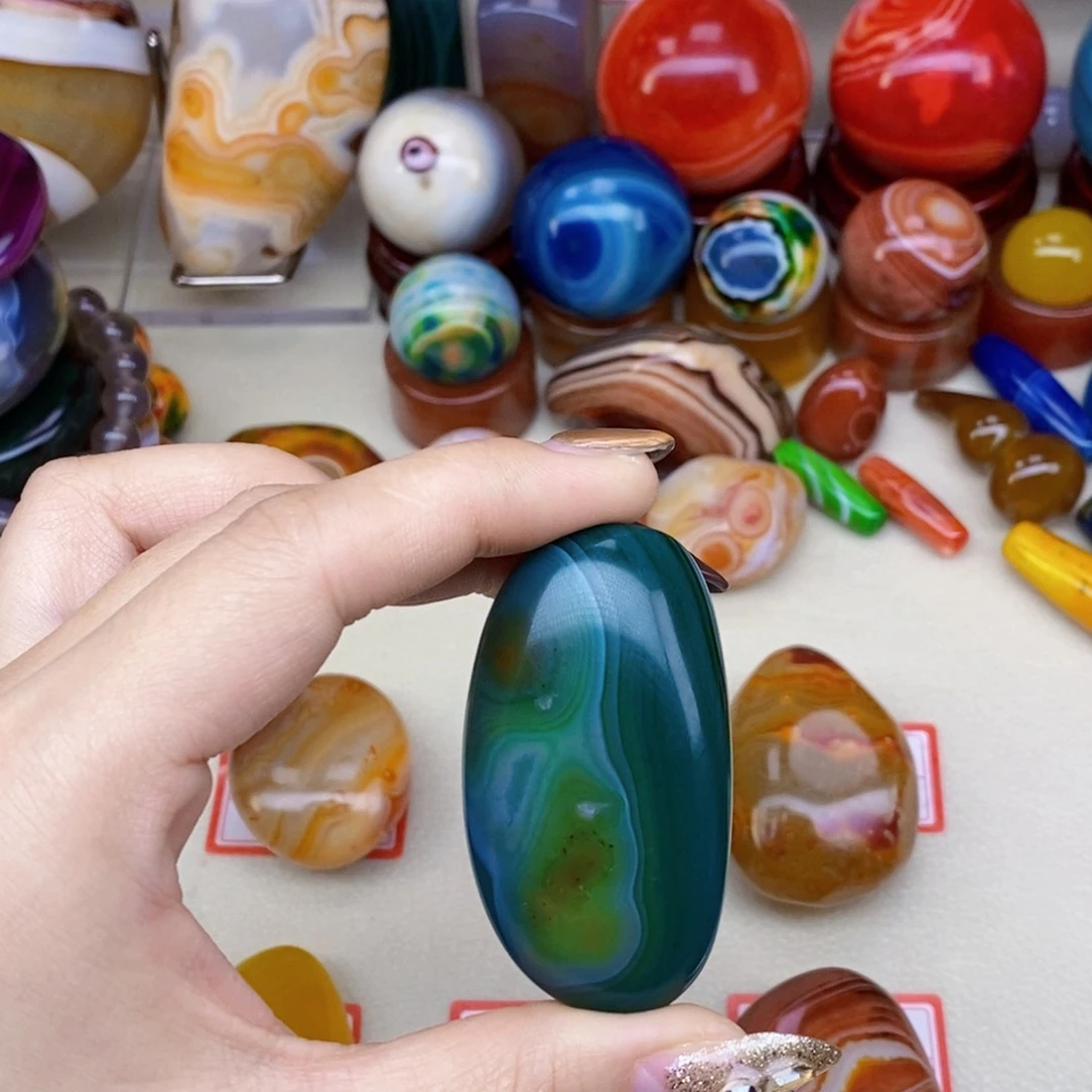 玛瑙/玉髓未镶嵌珠宝奇石