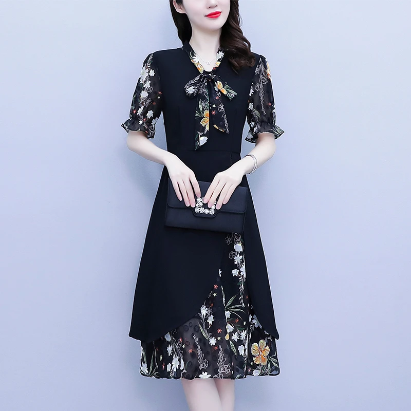 时尚气质洋气连衣裙2025年新款雪纺V领拼接假两件大码高腰a字裙