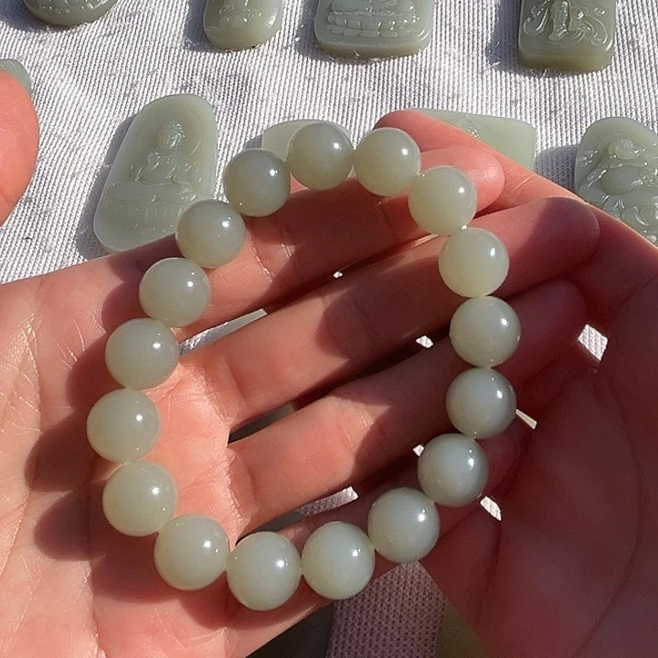 和田玉未镶嵌颈饰12