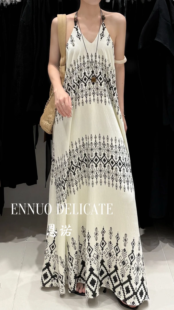 恩诺波西米亚风挂脖显瘦连衣裙 6568（福福）