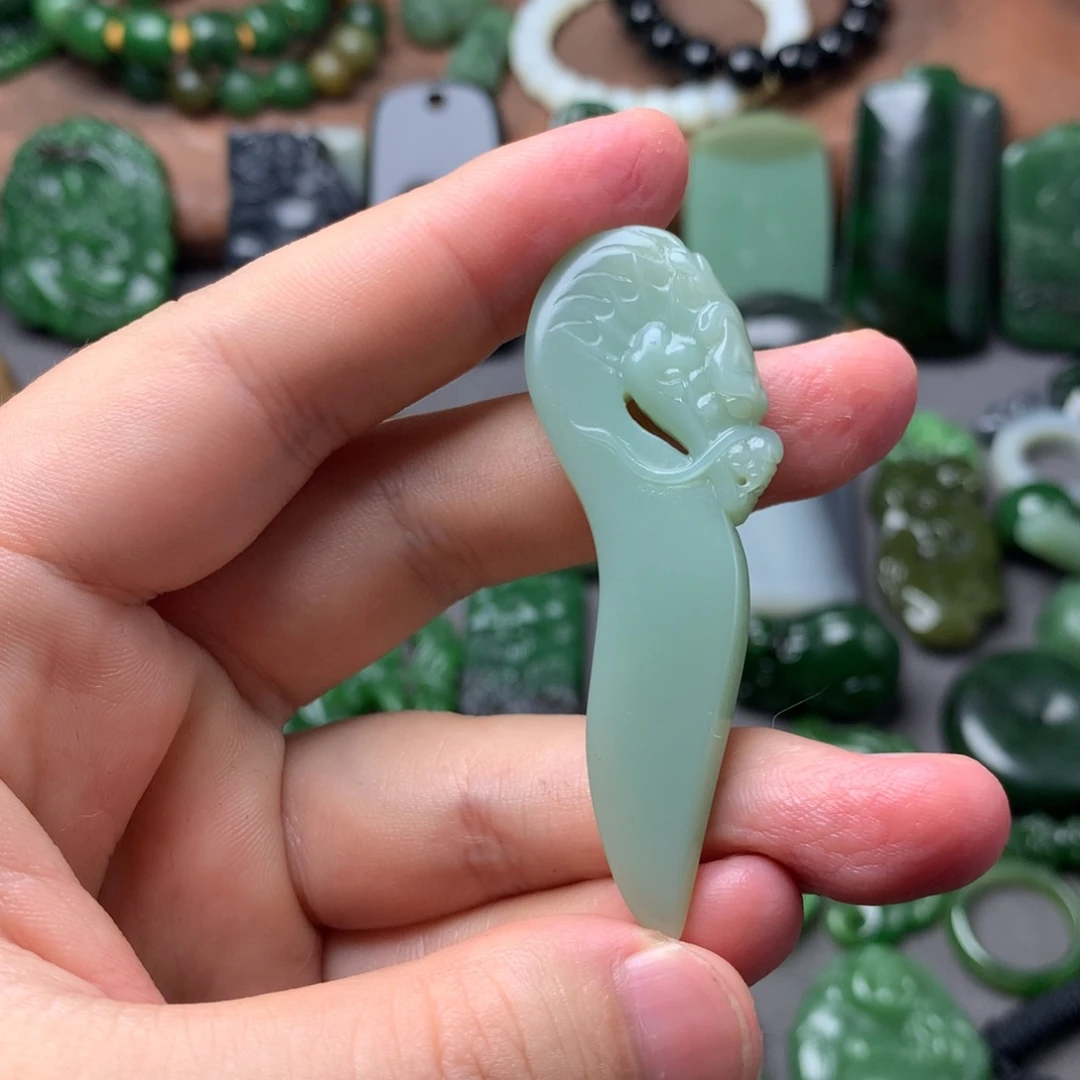 和田玉未镶嵌挂件