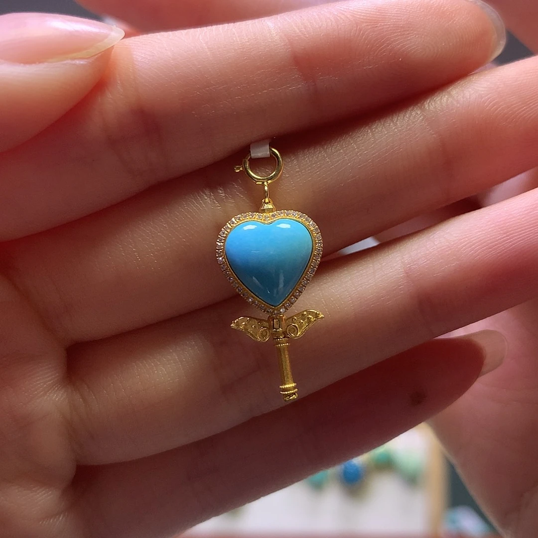 绿松石18K金镶嵌吊坠