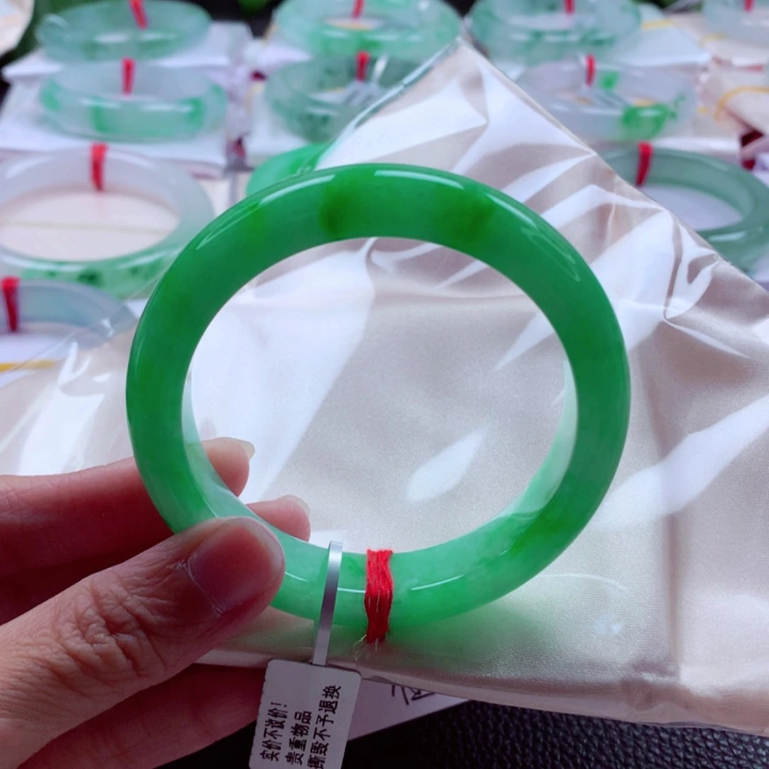 翡翠手镯未镶嵌羽****分单2A