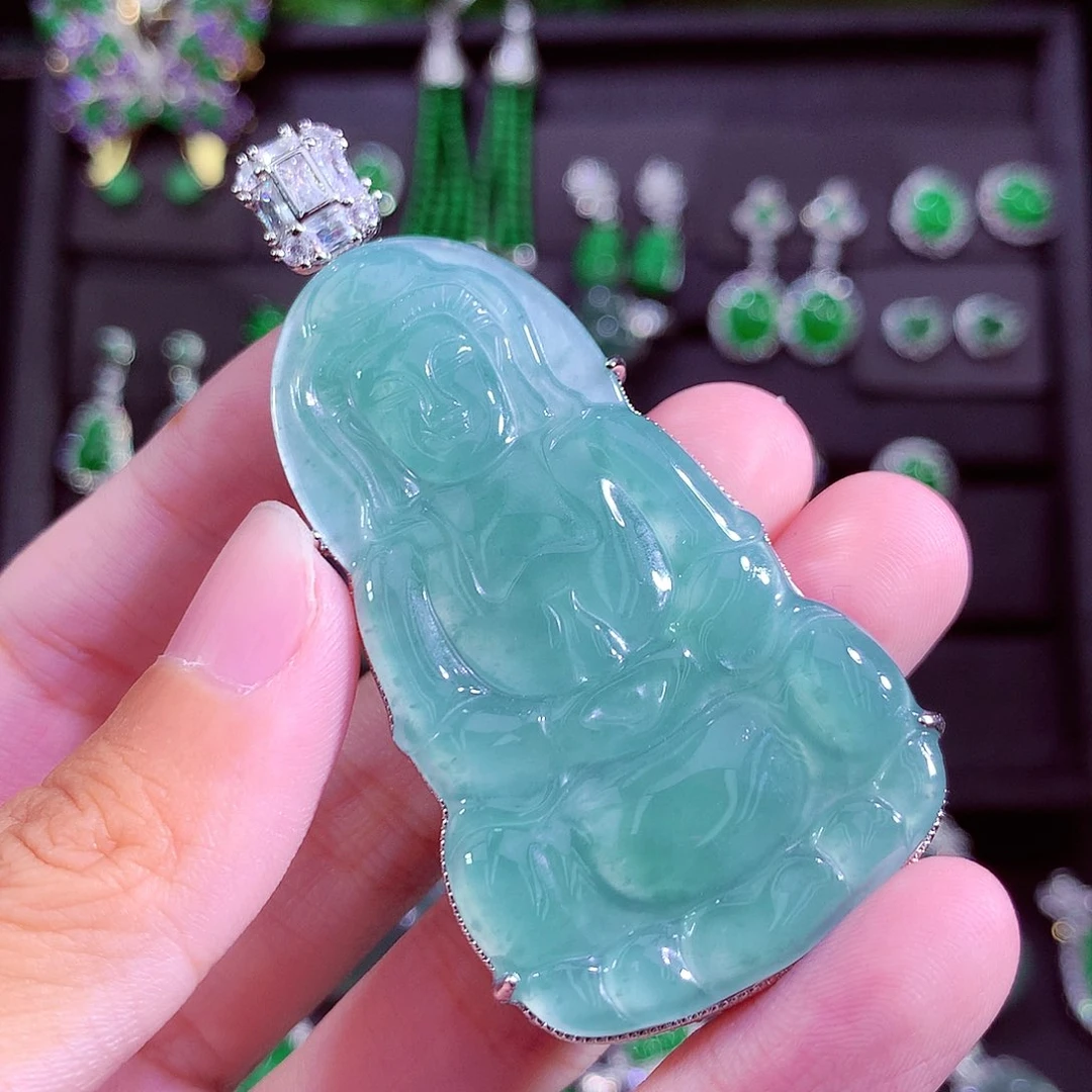颈饰未镶嵌翡翠天然