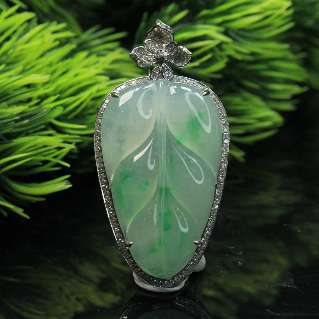 ZB40天然缅甸翡翠A货金丝阳绿叶子吊坠/600432嘉禾臻宝拍卖