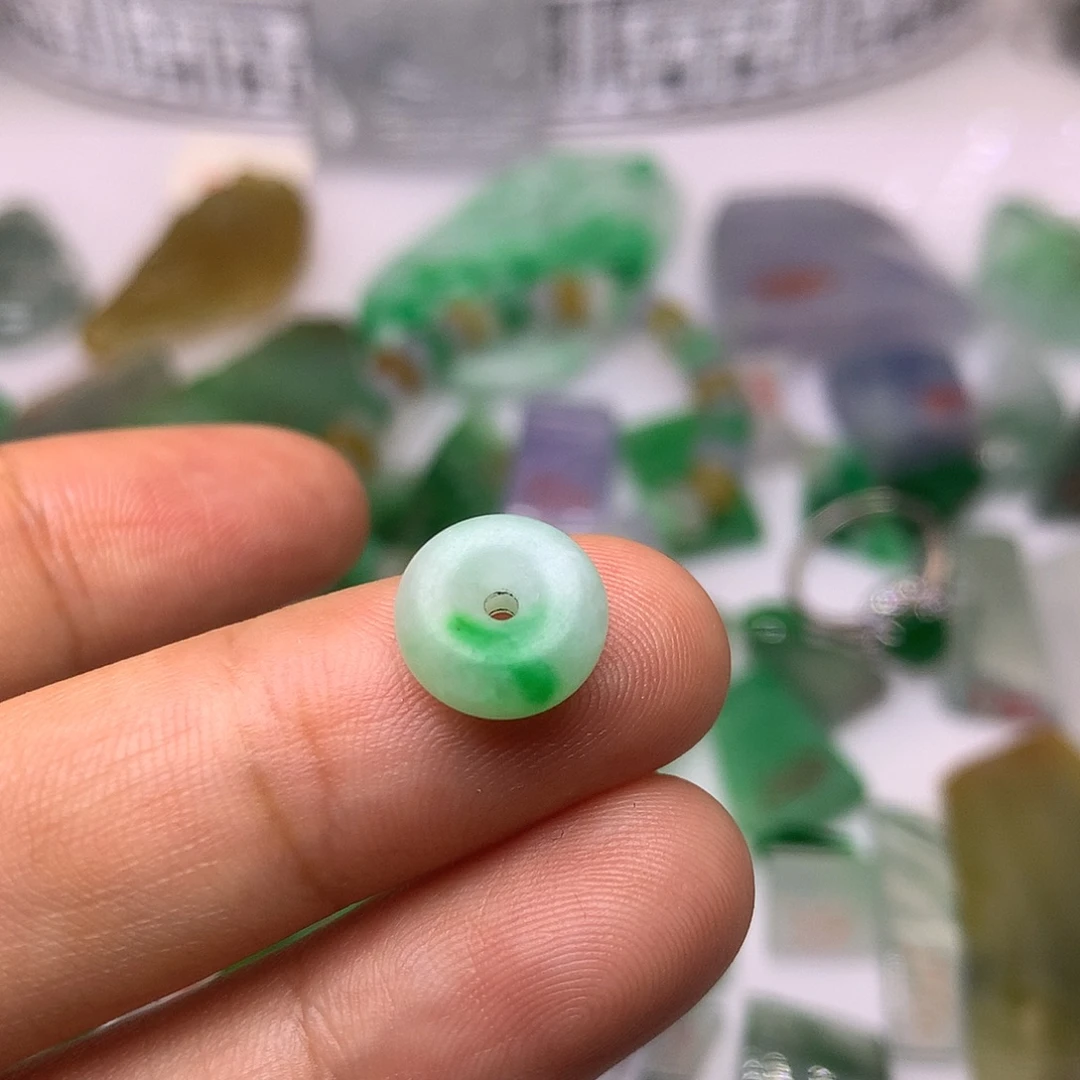 定制翡翠未镶嵌天然翡翠定制