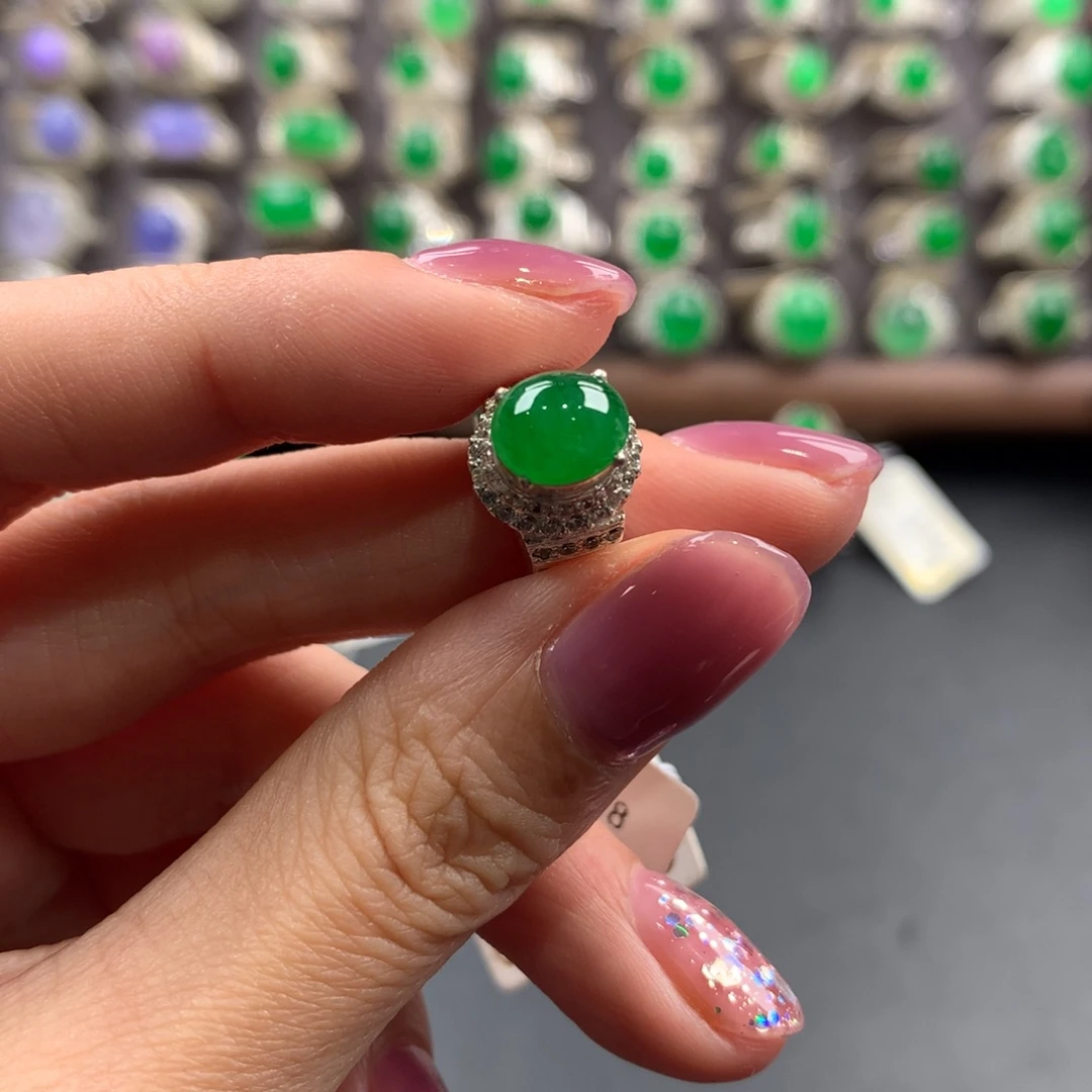 翡翠未镶嵌戒指浓阳