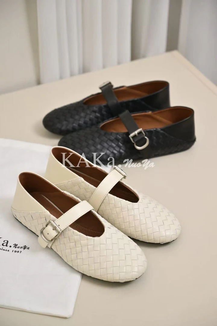 2025豆豆卡卡诺亚2062时尚气质潮流百搭舒适复古浅口软底平跟鞋