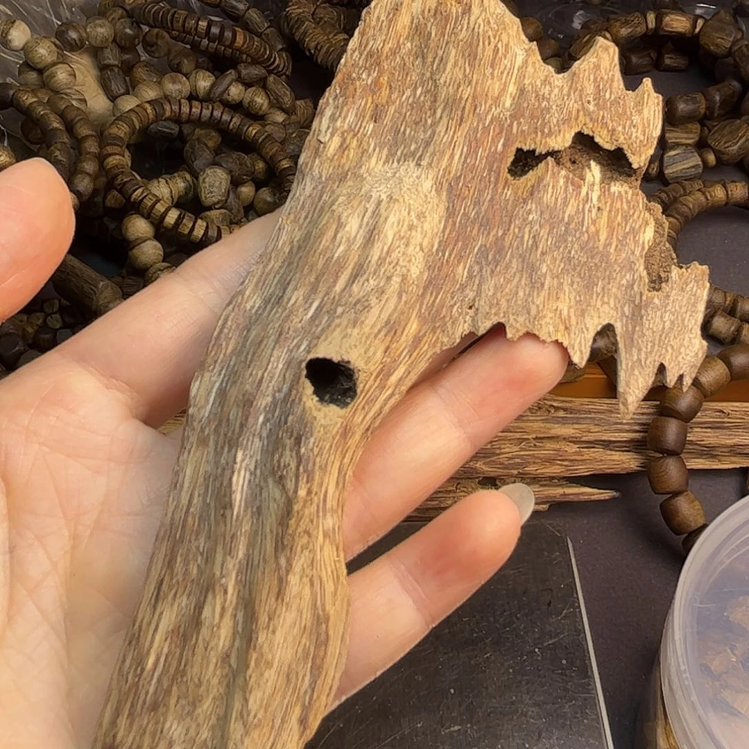 沉香沉香碎屑虫漏沉香芽庄