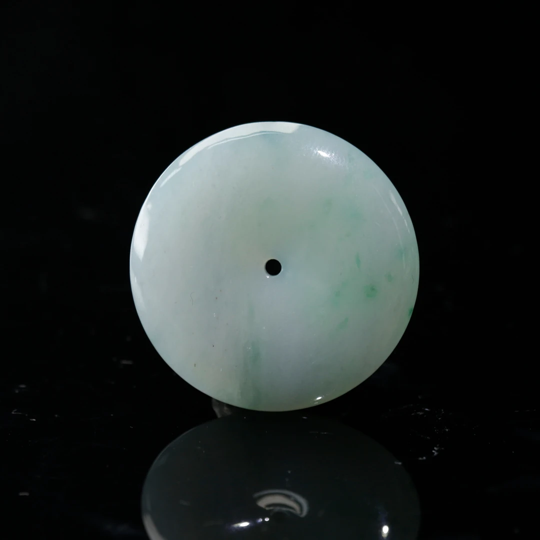 31天然缅甸翡翠A货飘花平安扣/500545/上海嘉禾拍卖