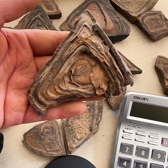 某***9水晶珠宝半成品未镶嵌