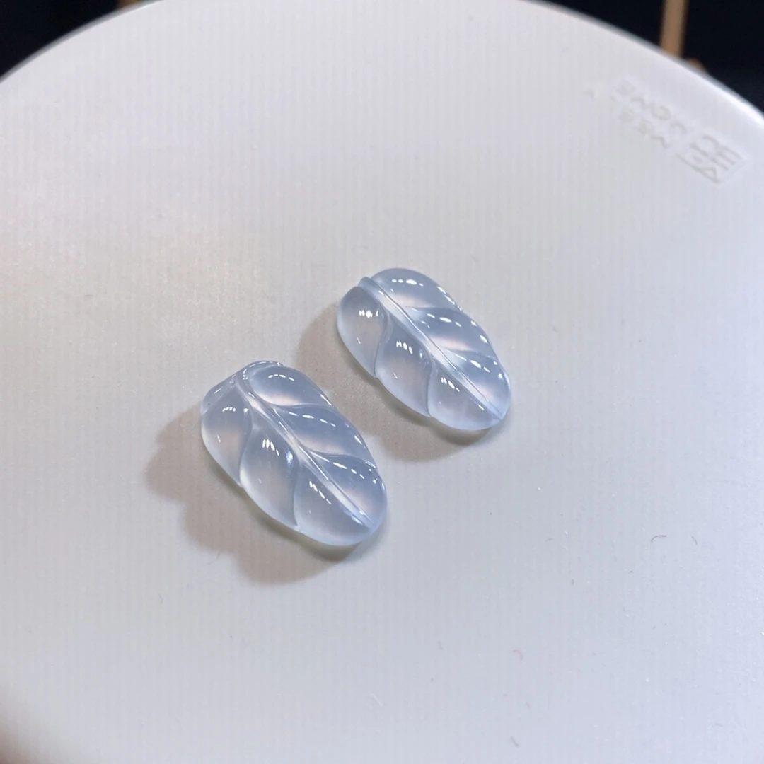翡翠未镶嵌吊坠(不含链)翡翠高冰叶子