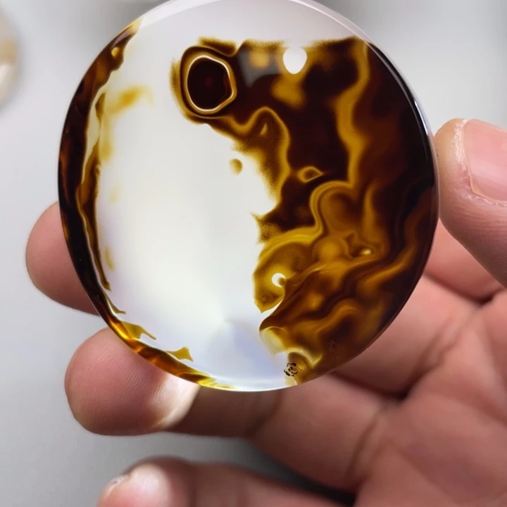 玛瑙/玉髓颈饰未镶嵌石***饼