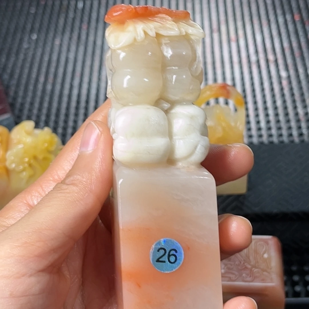 寿山石印石这种现象很明显了