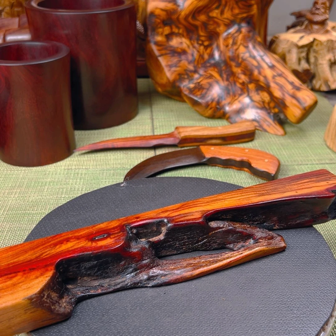 大果紫檀（缅甸花梨）地**号