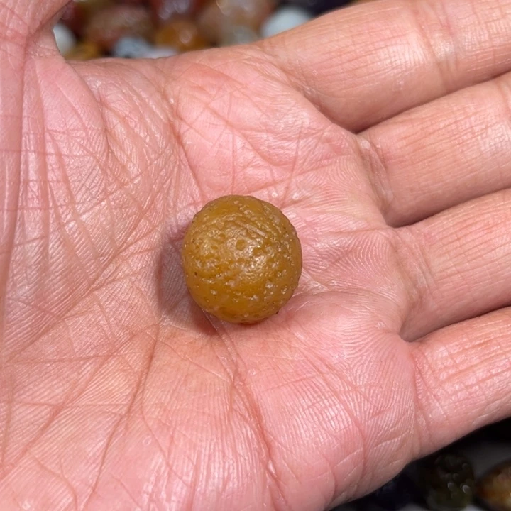 琉璃手工艺品鸡油黄