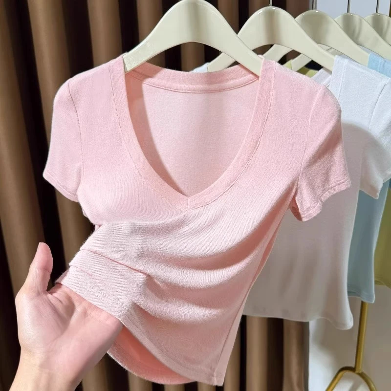 芯娇晴粉色深V领冰丝针织t恤短袖2025新款打底内搭低胸性感上衣女