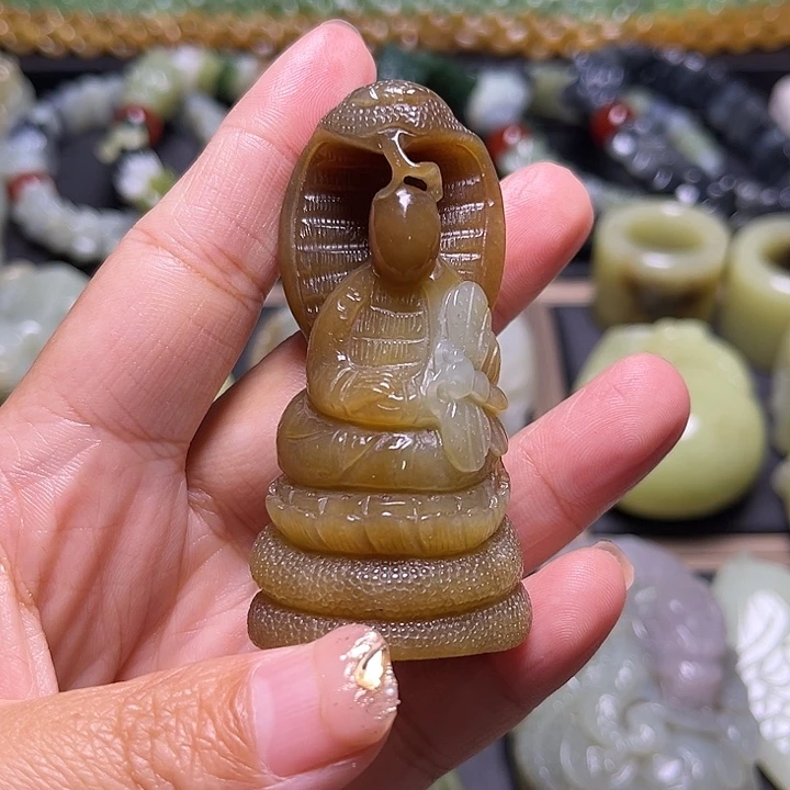 和田玉未镶嵌挂件