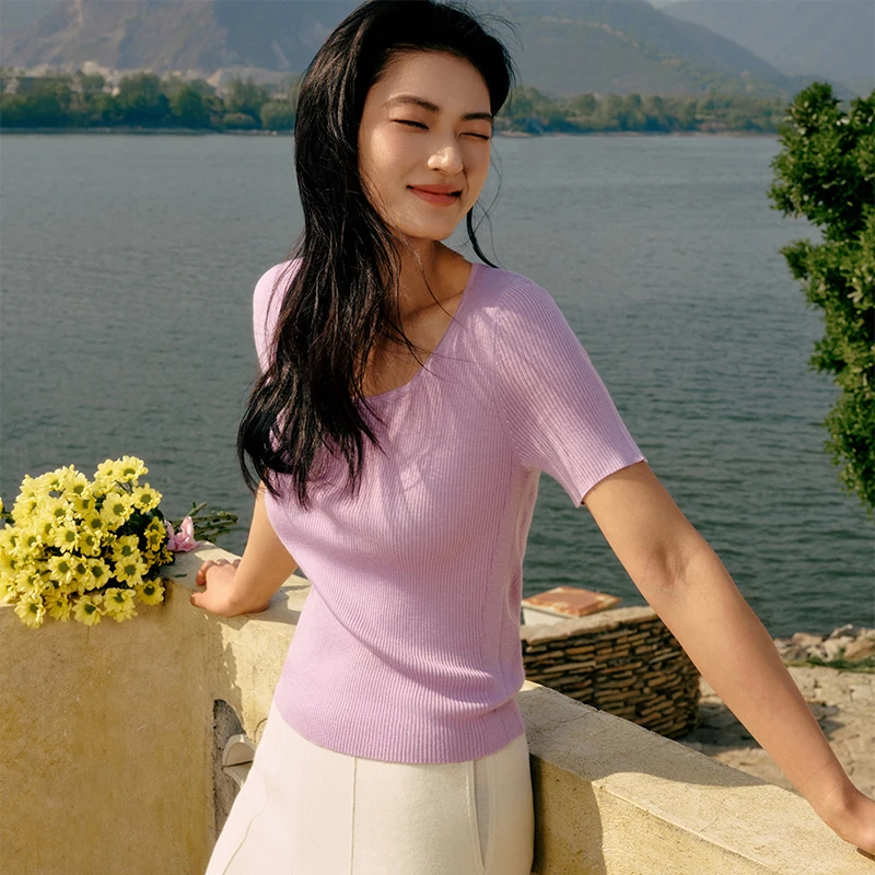 东黎 桑蚕丝山羊绒 岛屿假日-万能公式 方领知性风温柔女装4080