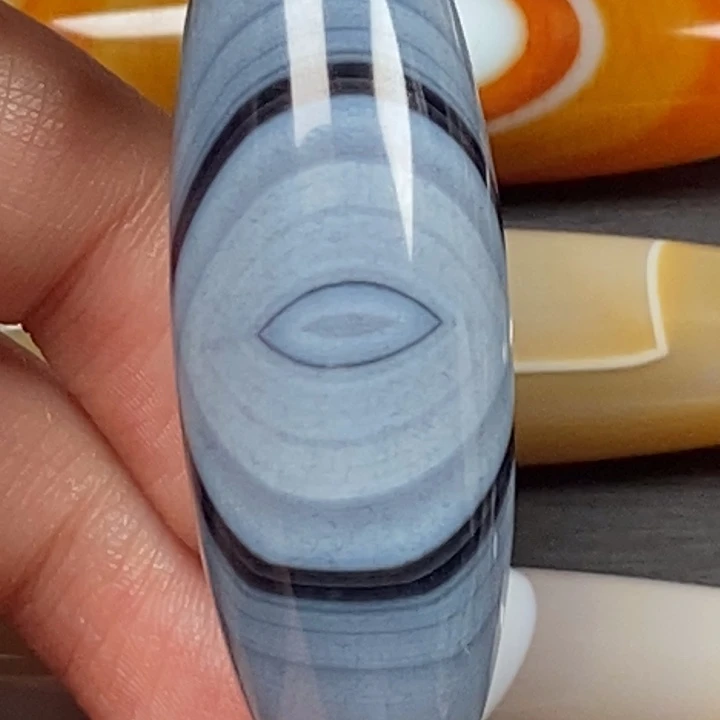 Z***.玛瑙/玉髓未镶嵌颈饰