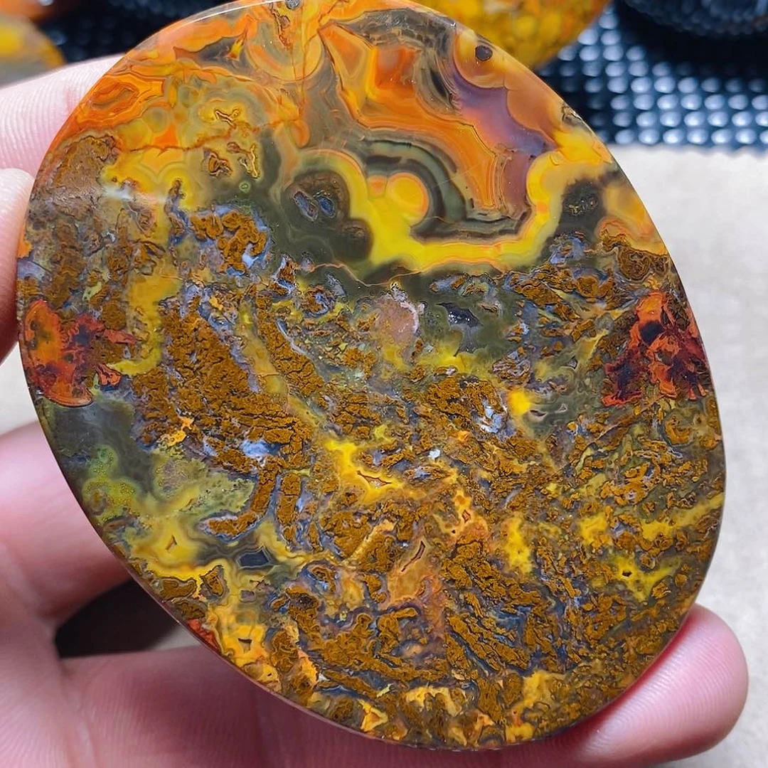 玛瑙/玉髓颈饰未镶嵌心**者