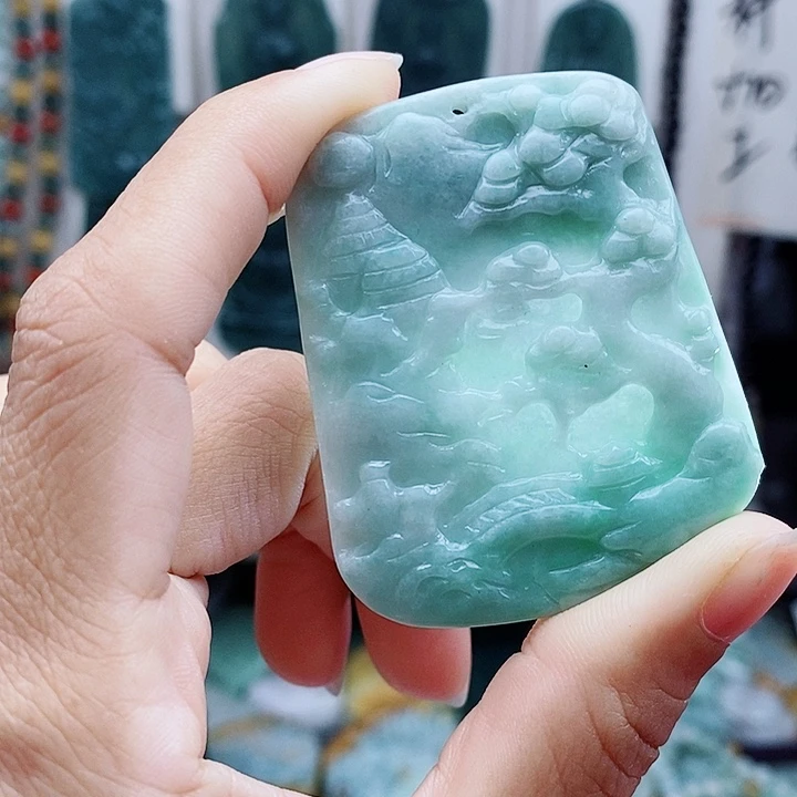 翡翠未镶嵌颈饰翡翠