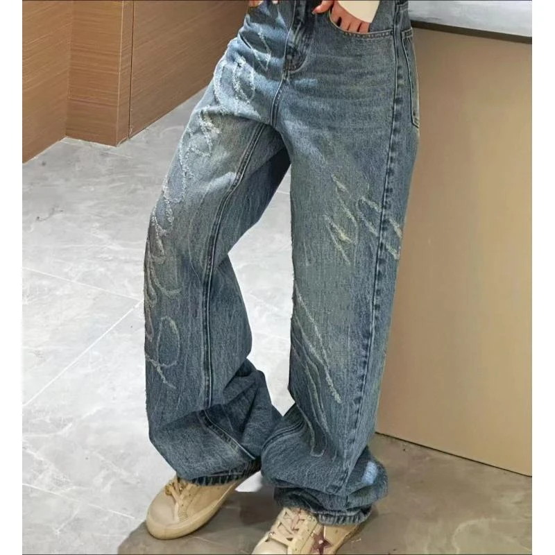 【可可推荐】秋季新款 简约百搭 四季烧花 牛仔裤 W1185
