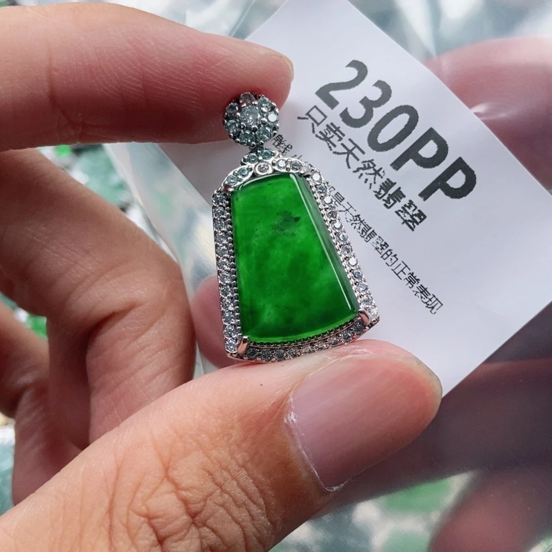 【闪购商品】颈饰未镶嵌翡翠