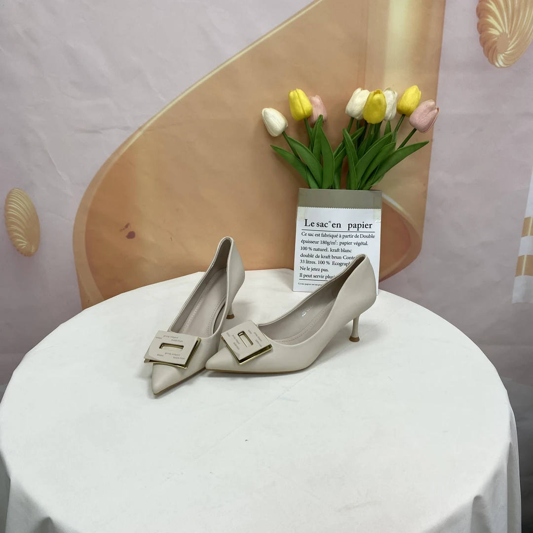 3382-3春秋新款时尚气质方扣细跟尖头单鞋F