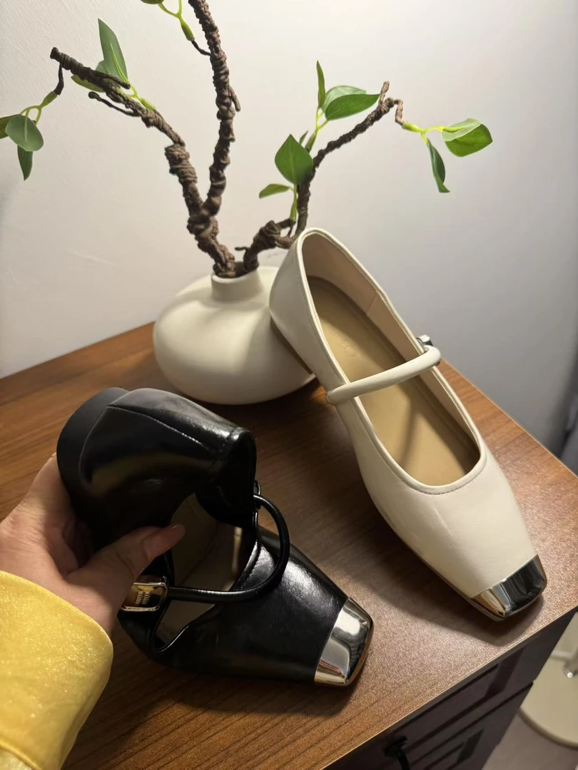 038-51货号时尚软底小单鞋