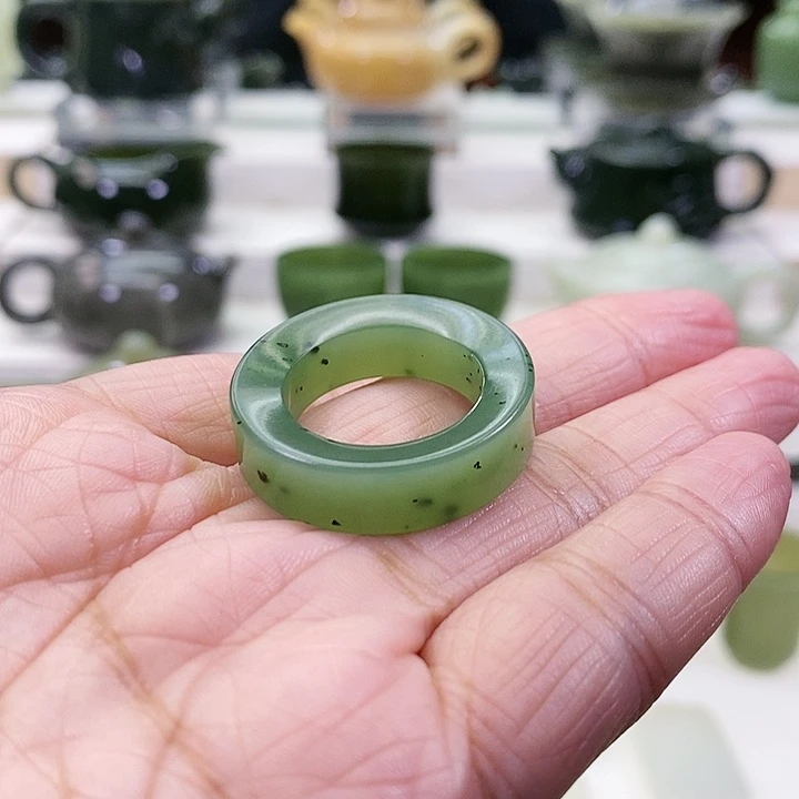 未镶嵌和田玉挂件马**功扳指