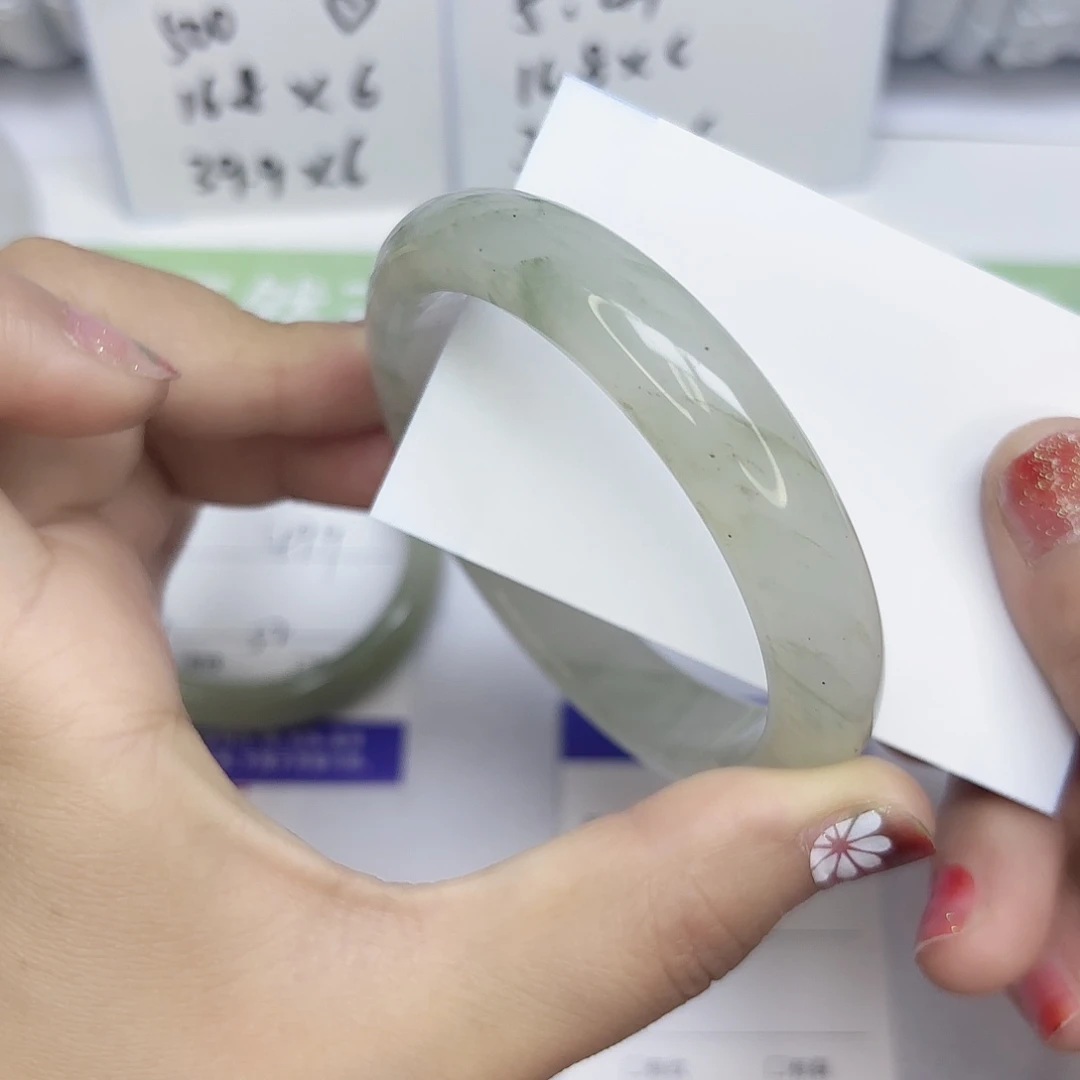 石英质玉未镶嵌手镯69/60