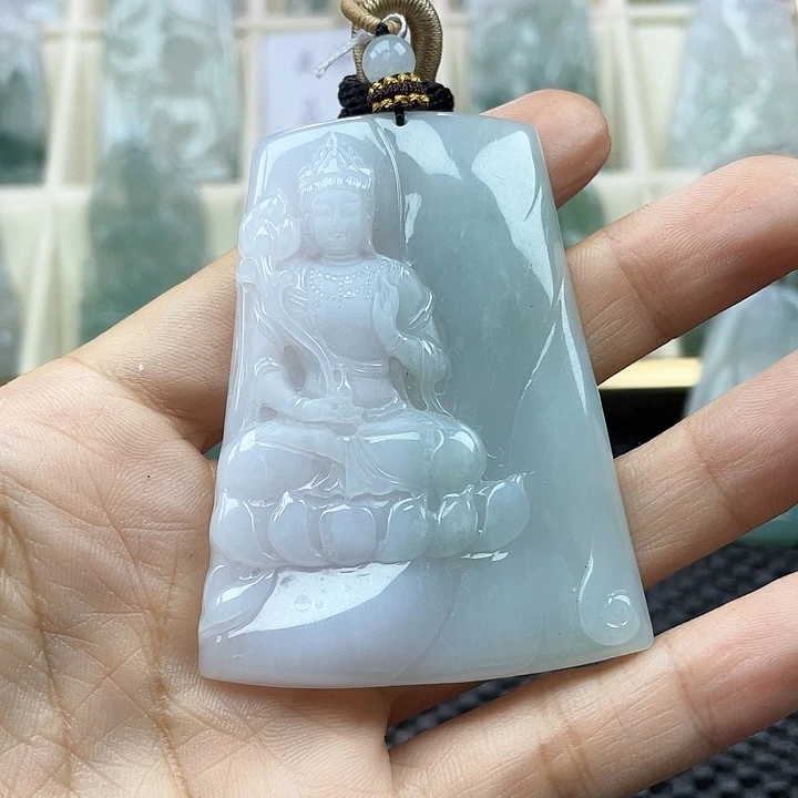 颈饰未镶嵌翡翠妍****妈天然翡翠大势至