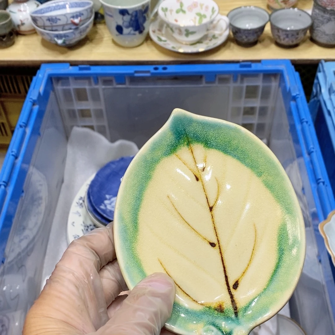 红***女瓷片哈哈哈哈哈哈哈哈