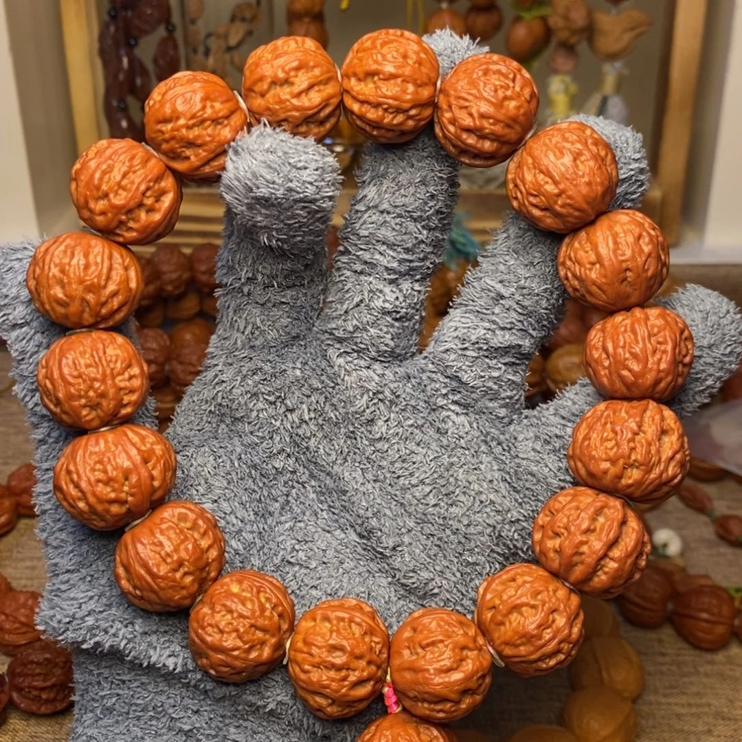 不***世文玩核桃吊坠珊瑚纹八棱手持