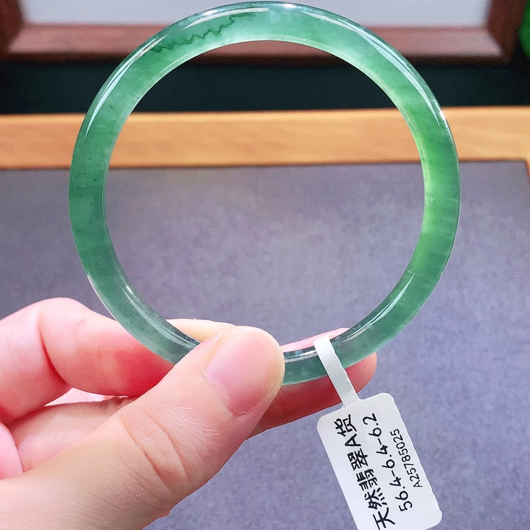 未镶嵌手镯翡翠天然翡翠