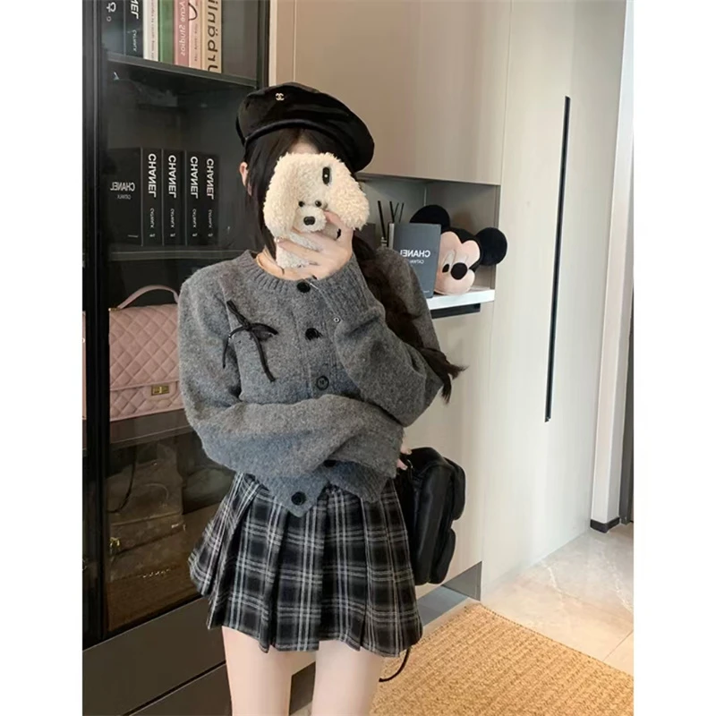 胖颖专属大码春季新款刺绣蝴蝶结针织衫+格子百褶裙套装6782