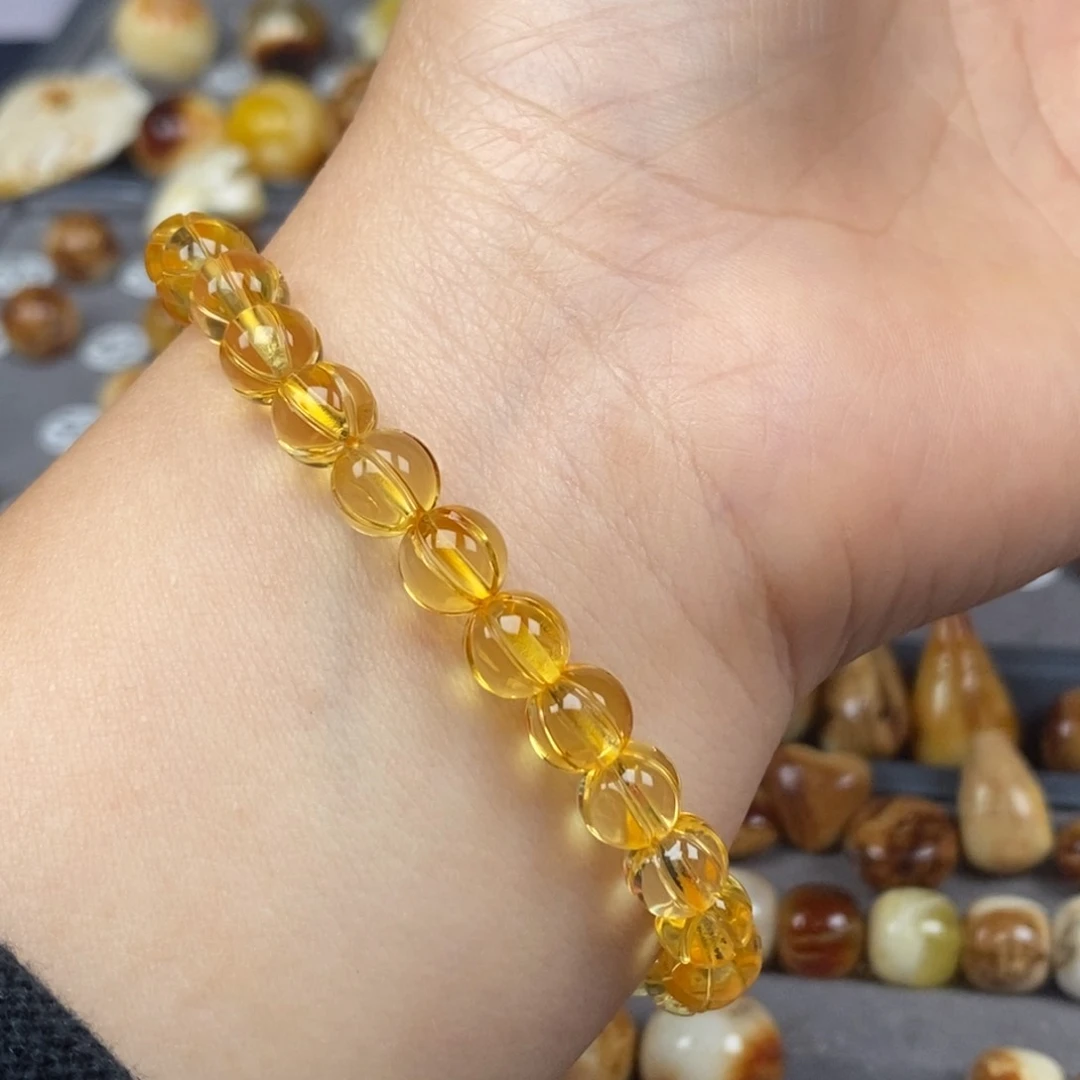 裸石金珀未镶嵌圆珠