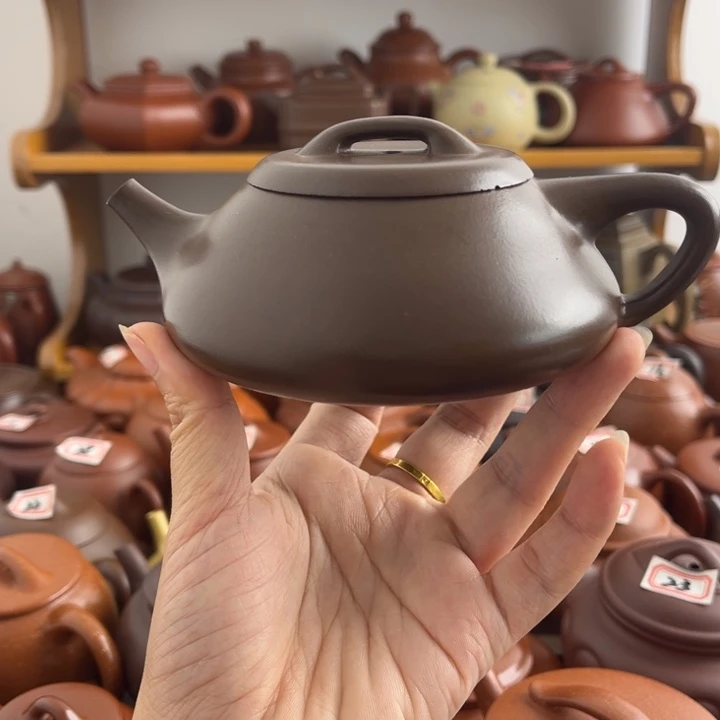 茶壶紫砂250cc紫泥半手微瑕