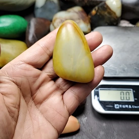 和田玉（糖玉）未镶嵌挂件