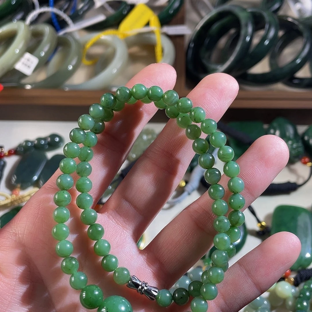 和田玉未镶嵌项链