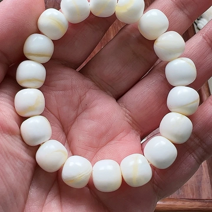 白玉菩提吊坠8654送1颗备珠