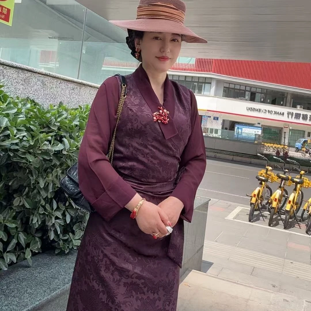 雪峰缘服装店西藏服二件套