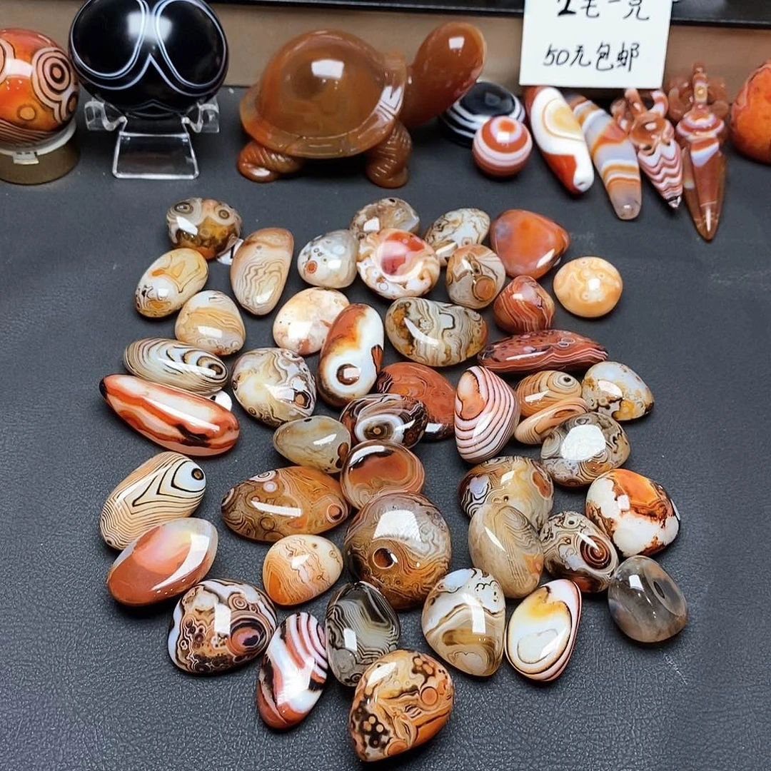 玛瑙/玉髓两毛未镶嵌生****利