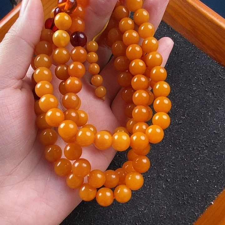 蜜蜡未镶嵌珠宝奇石