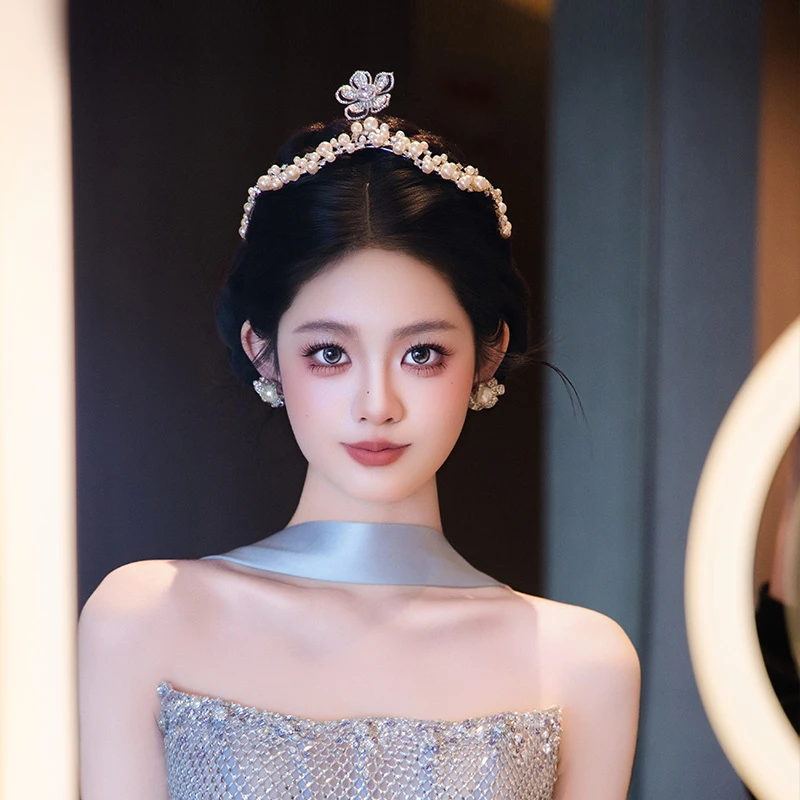 合金婚庆饰品 银色新娘简单皇冠配饰婚饰优雅生日法式发饰MT2563
