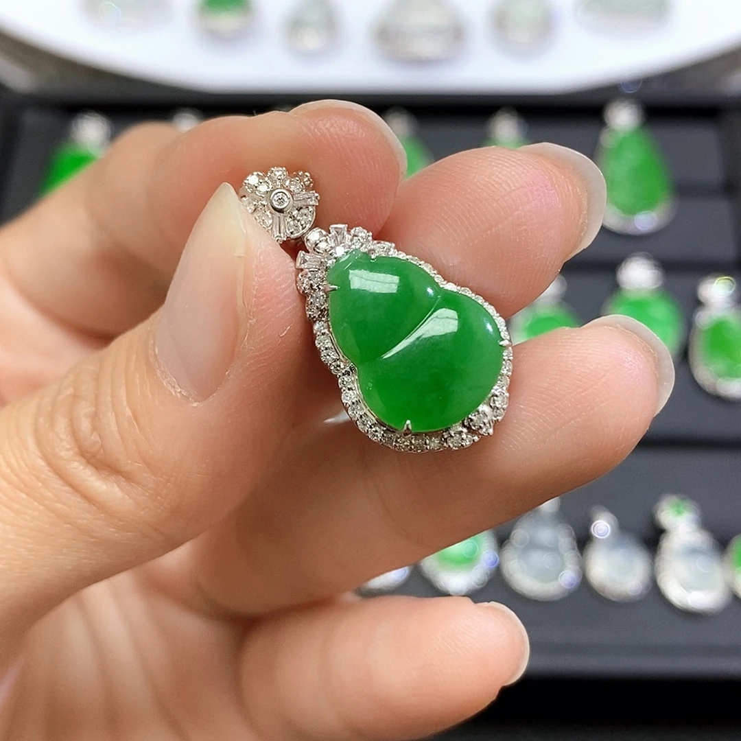 翡翠18K金镶嵌吊坠(不含链)